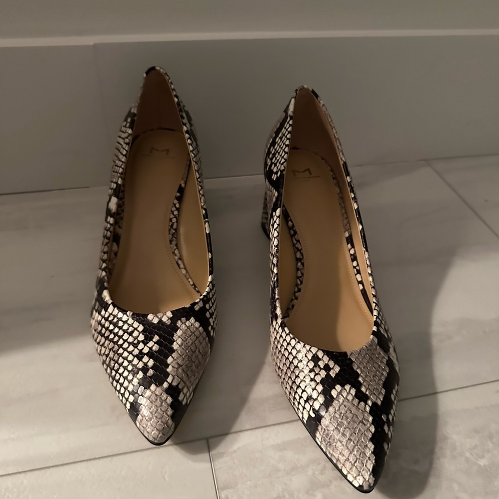 New in box Marc Fisher pumps